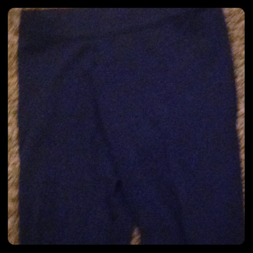 Navy leggings